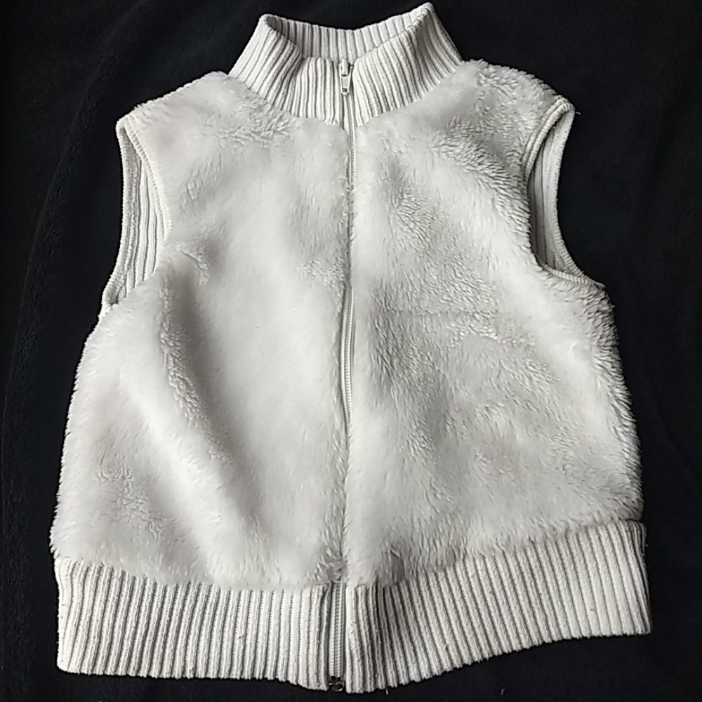Girls White fur sweater vest